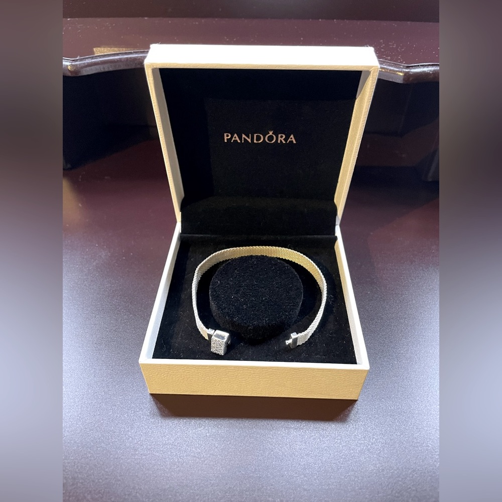 Pandora Reflections Sparkling Clasp Bracelet, Brand New with box, Never worn